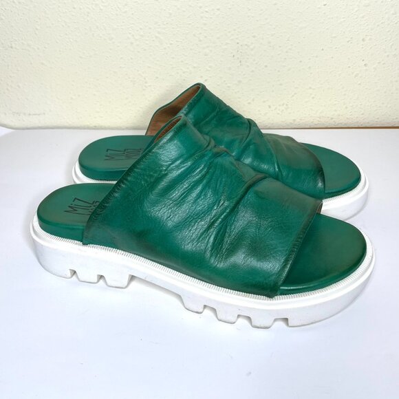 Miz Mooz slides green leather Sz 40 9 9.5 PLYMOUTH sandals lug chunky sole - Picture 1 of 6